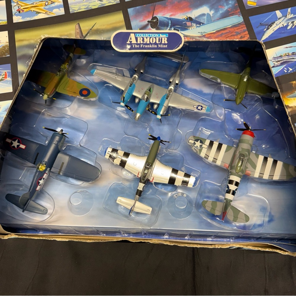 Franklin Mint Armour Collection
WWII Fighter Planes Set of 6
